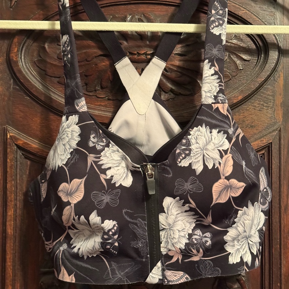 Victoria's Secret Incredible Knockout Ultra Max Butterfly Bra